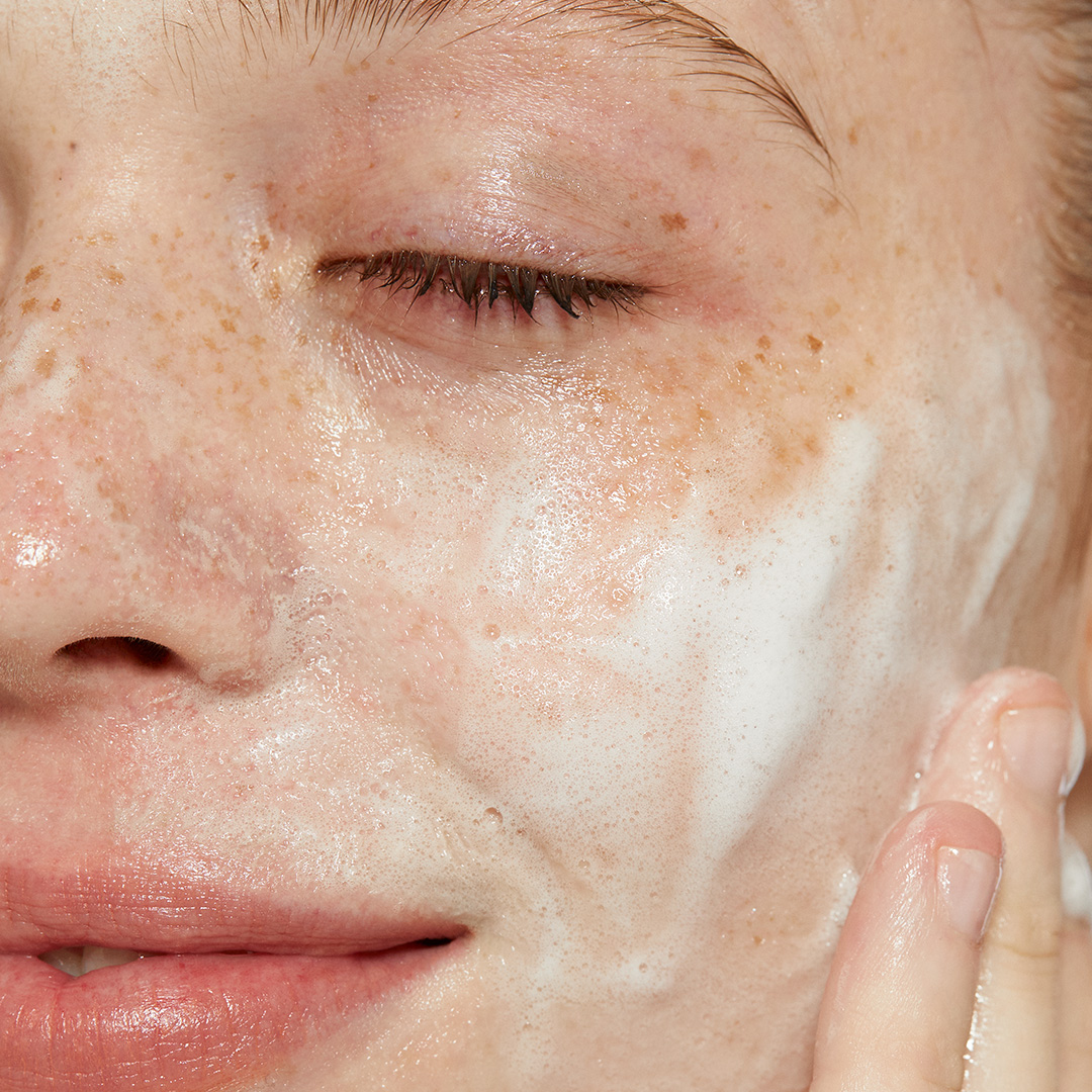 Oil to foam total cleanser - Afbeelding 4